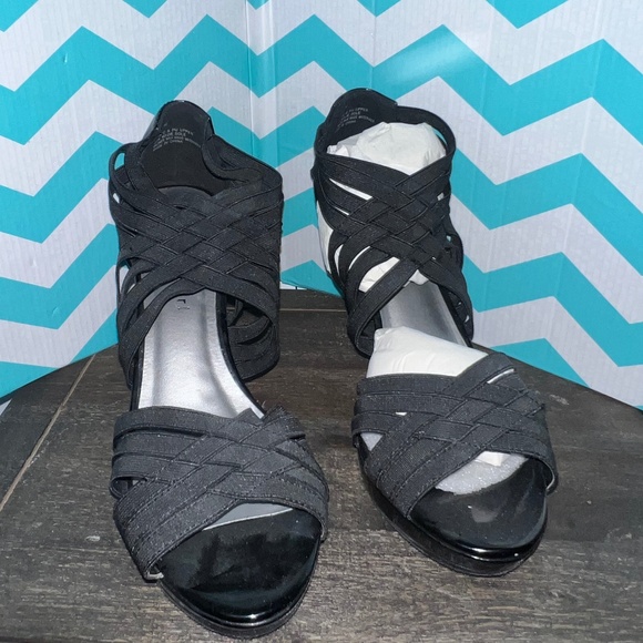 Madden Girl Criss Cross Kelltic Heels Women's Size 8 - Picture 1 of 6
